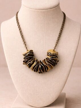 Chico’s metal ring necklace